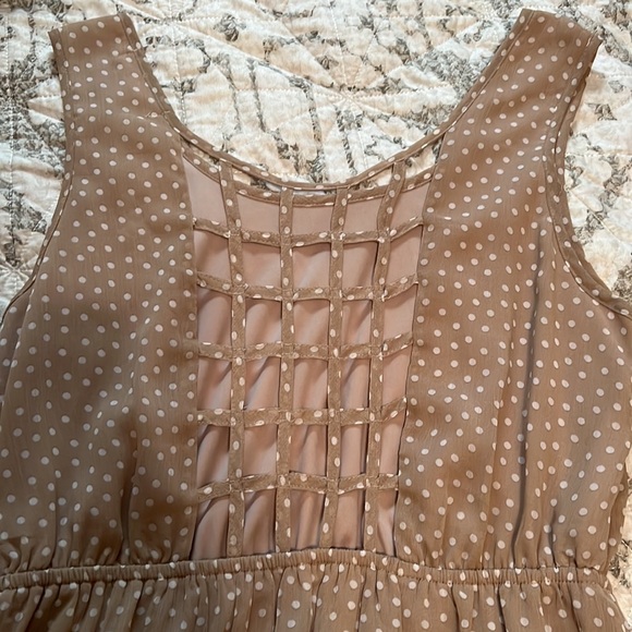Cage back mini dress with polka dots and pockets - Picture 3 of 4